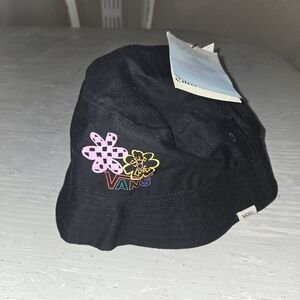 Vans Kids Bucket Hat Cultivate Care Girls S/M New